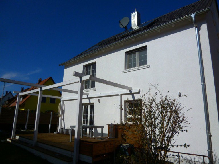 Ansicht Heiningen Einfamilienhaus Stylisches Einfamilienhaus mit Garten und riesiger Garage!