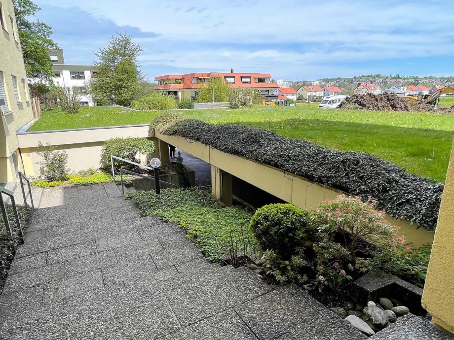 Hauseingang Dachgeschosswohnung G�ppingen-Bartenbach