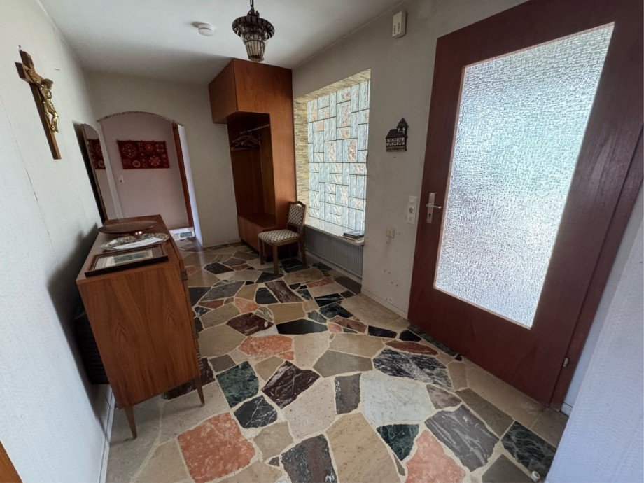 Diele Mehrfamilienhaus Ottenbach