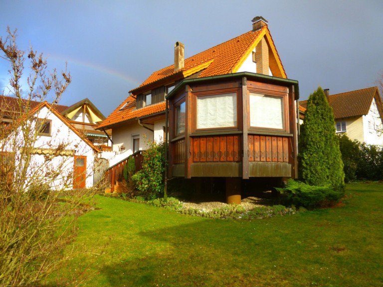 Ansicht Ottenbach Einfamilienhaus Gepflegtes Ein-/ Zweifamilienhaus mit tollem Garten in bevorzugter Halbh�henlage!