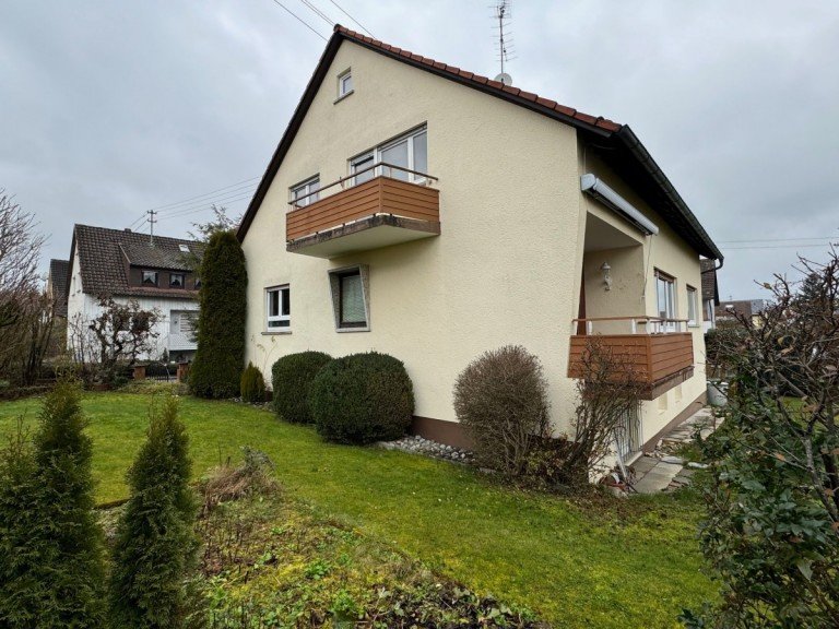 Ansicht B�hmenkirch Zweifamilienhaus Freistehendes Zweifamilienhaus mit sch�nem Garten und 3 Garagen!