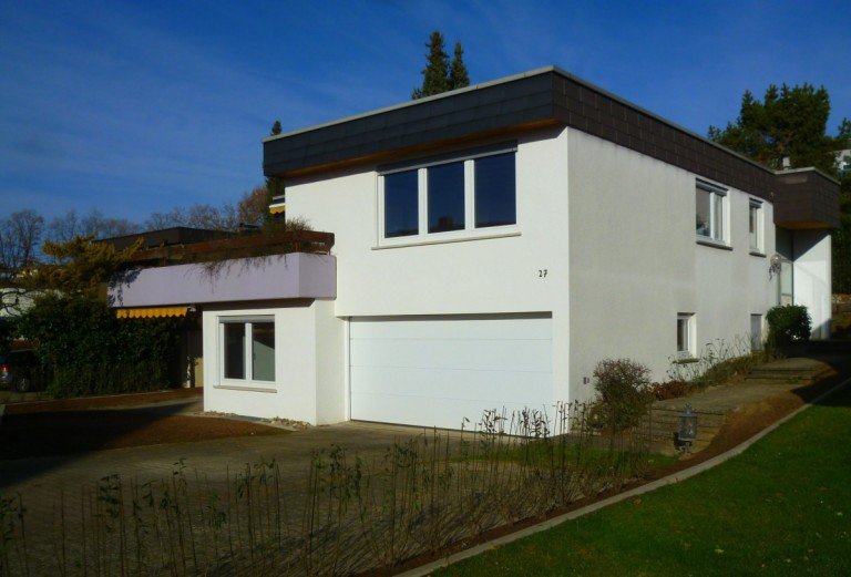 Ansicht Salach Zweifamilienhaus Gro�z�giges Zweifamilienhaus mit sonnigen Terrassen, Doppelgarage in begehrter Wohnlage!