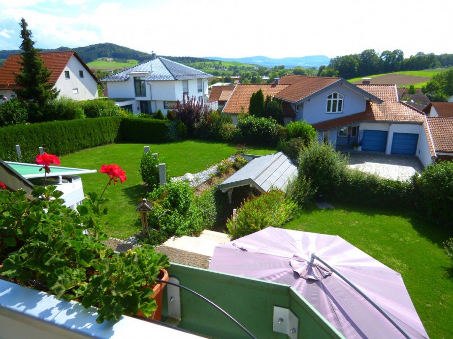 Ausblick vom Balkon Zweifamilienhaus Ottenbach