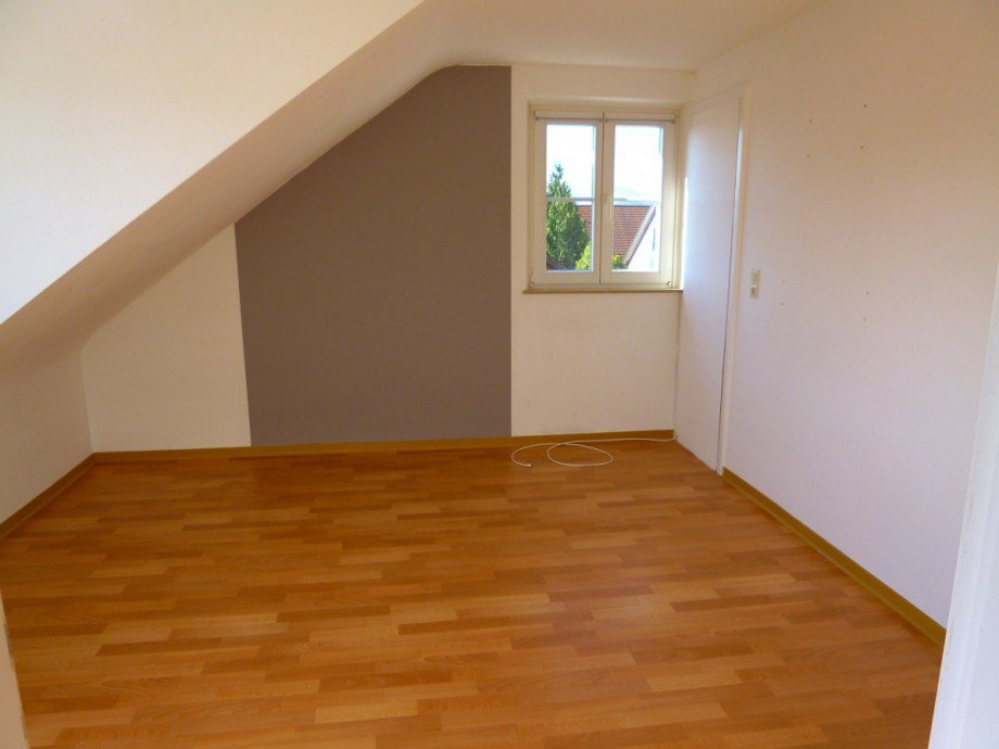 Kind DG Zweifamilienhaus Salach
