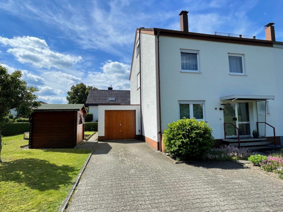 Ansicht Doppelhaush�lfte Eislingen/Fils