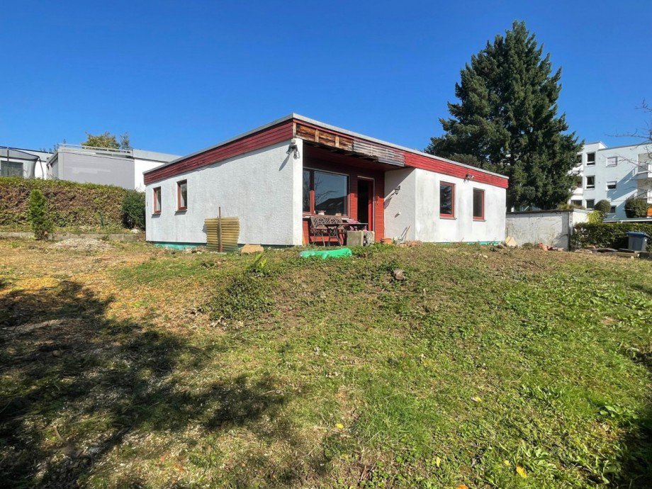 Ansicht und Garten Bungalow Rechberghausen