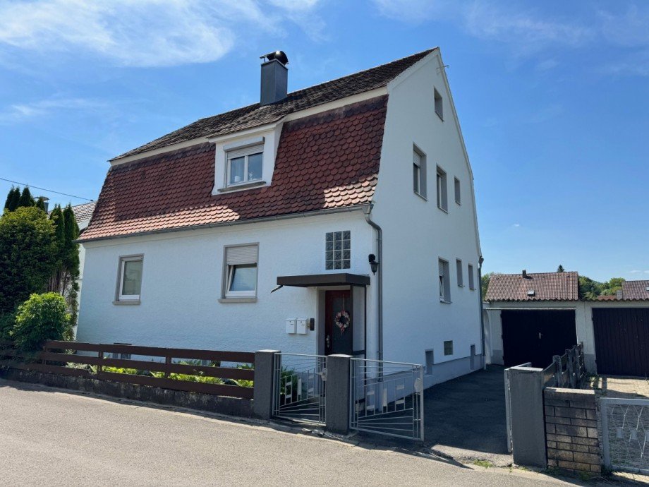 Ansicht mit Garage Einfamilienhaus S��en