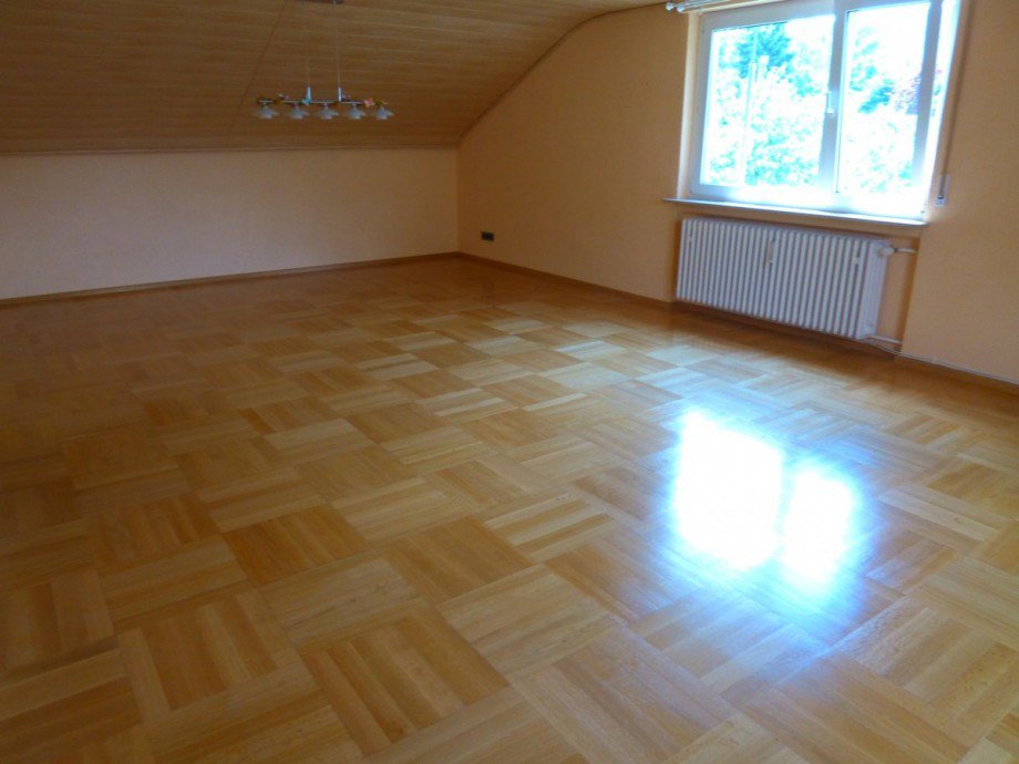 Wohnen/Essen Dachgeschosswohnung Bad �berkingen