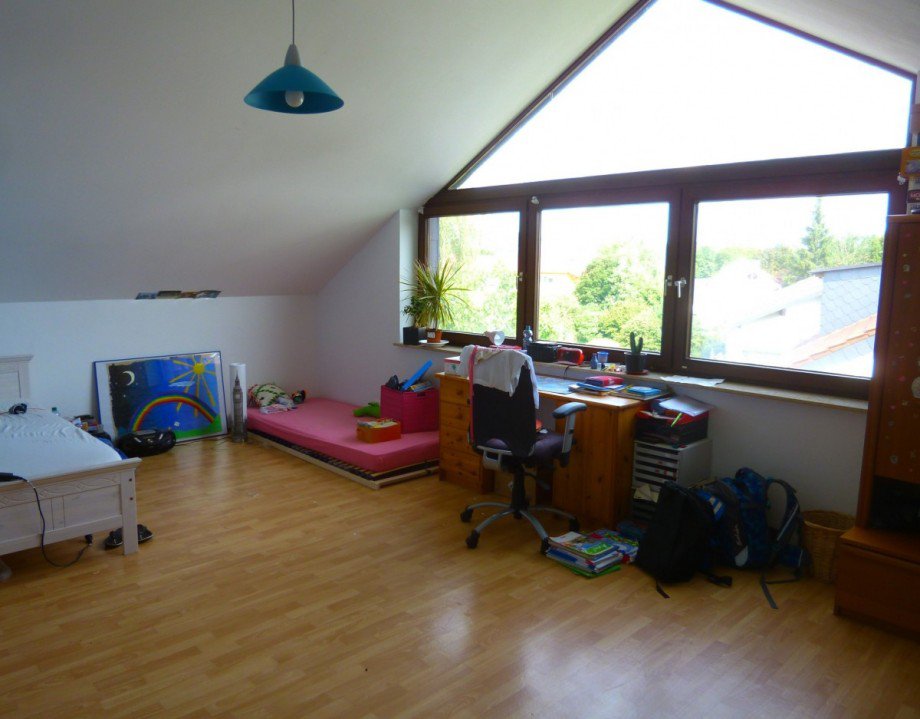 Kind Dachgeschoss Mehrfamilienhaus T�bingen