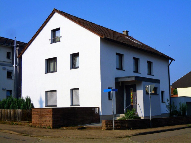 Ansicht Eislingen Einfamilienhaus Gro�z�giges und modernisiertes Einfamilienhaus f�r h�chsten Wohnkomfort!
