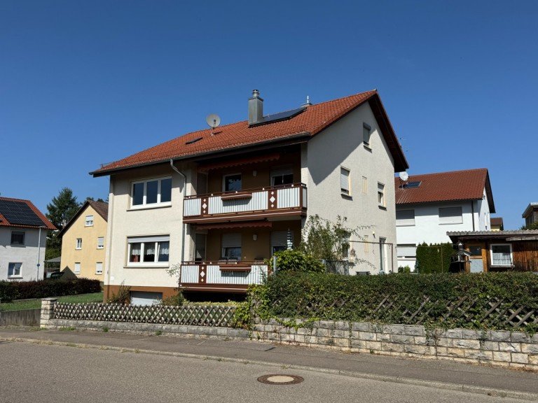 Ansicht Ottenbach Zweifamilienhaus Freistehendes Zweifamilienhaus mit gro�z�gigem Garten in Ortsrandlage!
