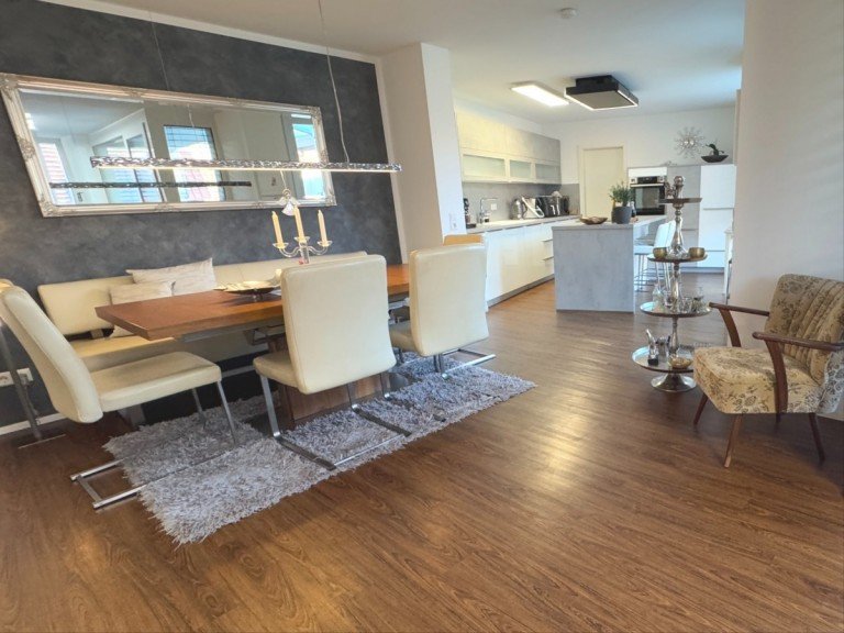 Essen Bad �berkingen Etagenwohnung Gro�z�gige 4,5-Zimmer- Wohnung mit exklusiver Ausstattung und mehreren Tiefgaragenpl�tzen!