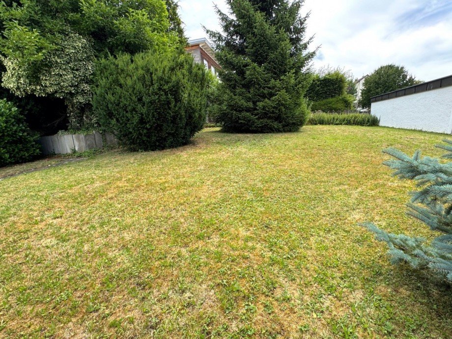 Garten Zweifamilienhaus Ottenbach