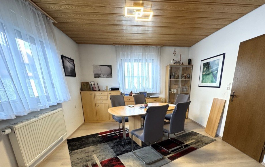 Essen OG Zweifamilienhaus Salach