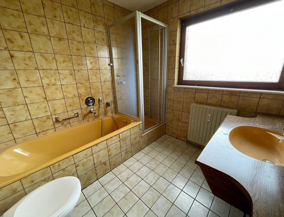 Bad Dachgeschosswohnung G�ppingen-Bartenbach