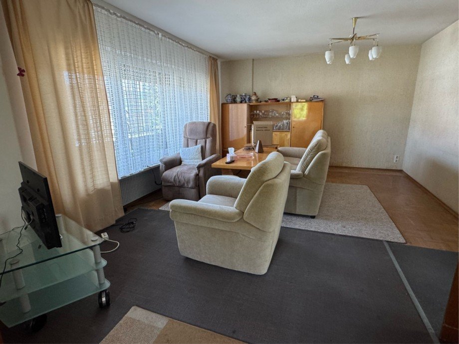 Wohnen OG Mehrfamilienhaus Ottenbach