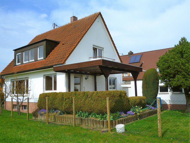 Ansicht S��en Einfamilienhaus Freistehendes Einfamilienhaus mit weitl�ufigem Garten und herrlichem Weitblick!