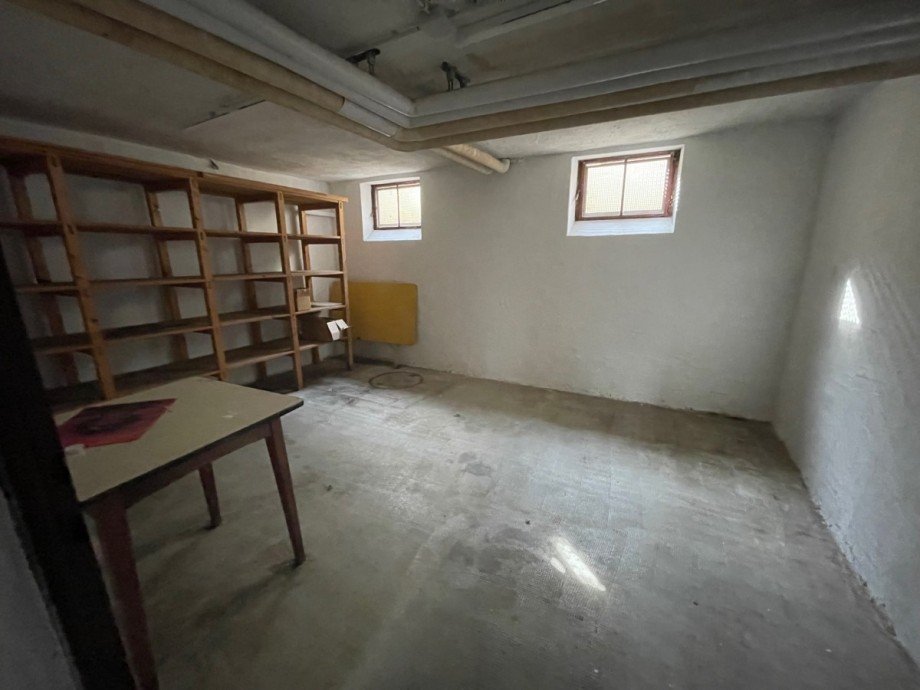 Keller Mehrfamilienhaus S��en