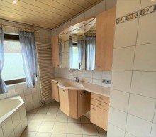 Bad Freistehendes Einfamilienhaus mit herrlicher Aussicht und sch�nem Garten!