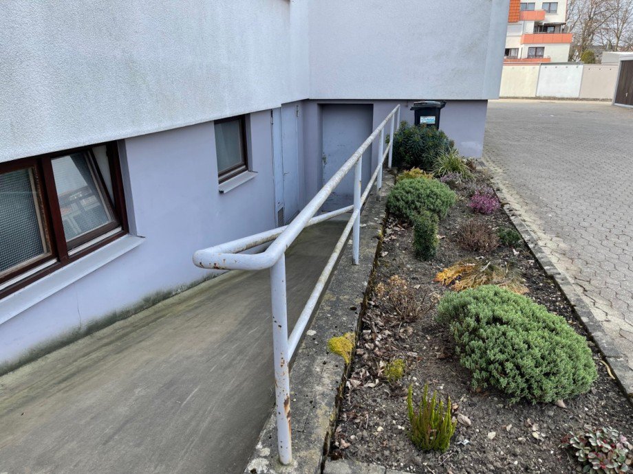 barrierefreier Zugang Fahrradkeller Etagenwohnung G�ppingen