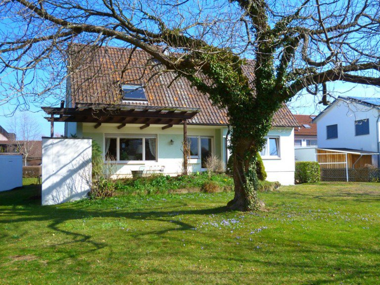 Ansicht S��en Einfamilienhaus Mit herrlichem Garten!
