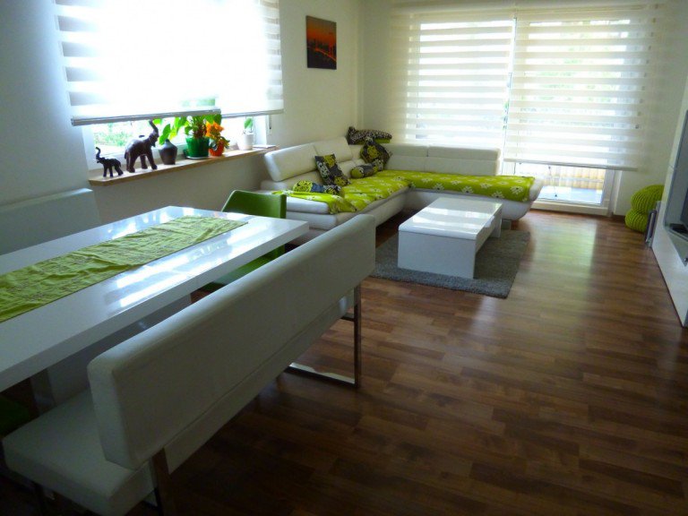 Wohnen / Essen Eislingen Erdgeschosswohnung H�bsche 4-Zimmer-Eigentumswohnung mit Gartennutzung und Einzelgarage!