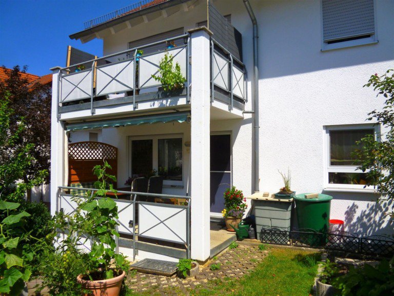 Ansicht Eschenbach Erdgeschosswohnung Sch�ne 3-Zimmer-Eigentumswohnung mit eigenem Garten in ruhiger Lage!