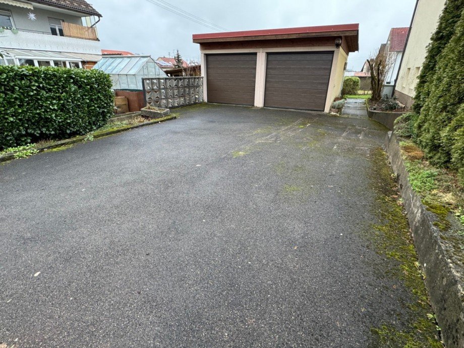 Garagen Zweifamilienhaus B�hmenkirch