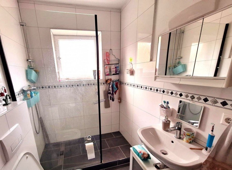 Bad Zweifamilienhaus S��en