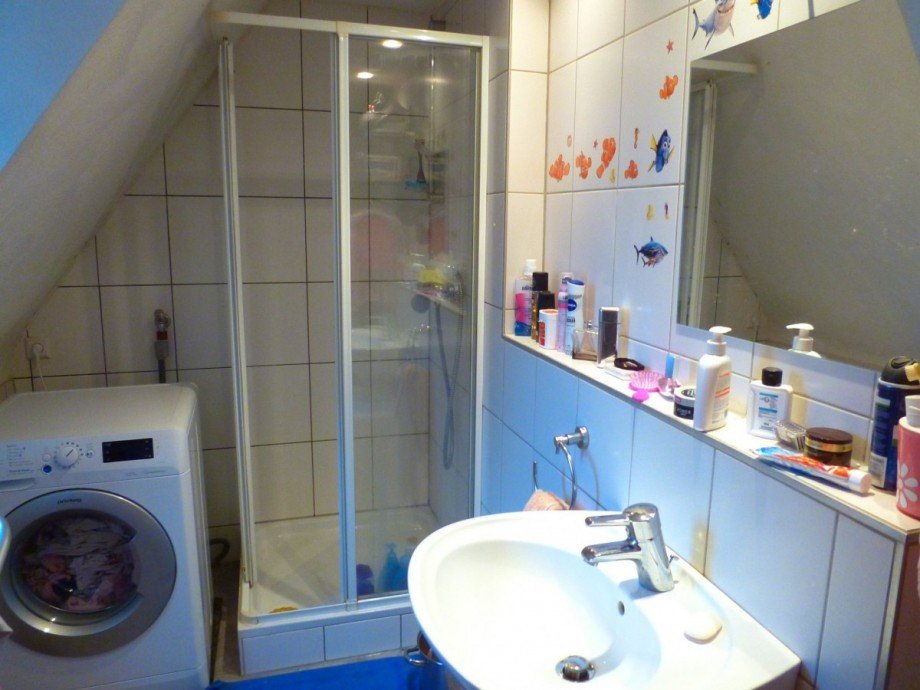 Bad 2. OG Zweifamilienhaus G�ppingen