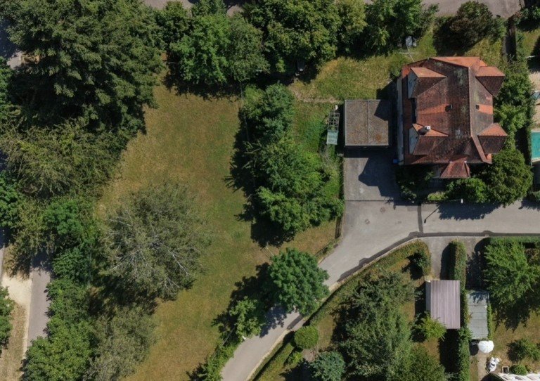 Ansicht Donzdorf Zweifamilienhaus Zweifamilienhaus mit zus�tzlichem Bauplatz in bevorzugter Wohnlage!