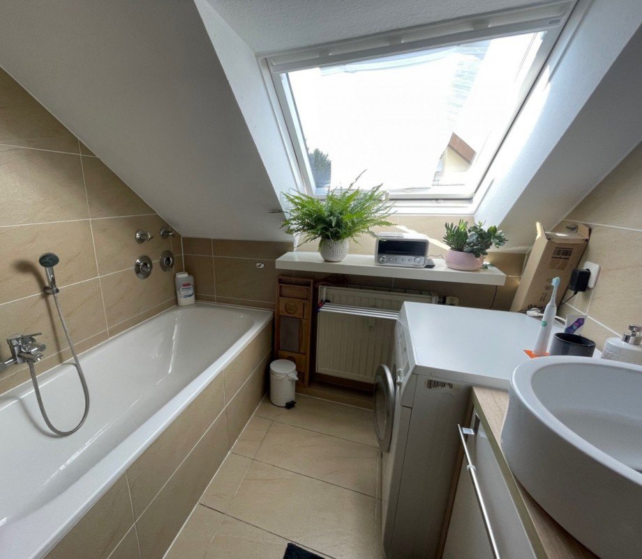 Bad Dachgeschosswohnung S��en
