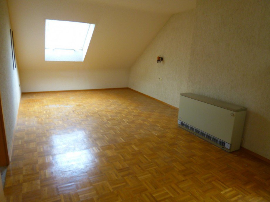 Zimmer im DG Einfamilienhaus Lauterstein-Nenningen