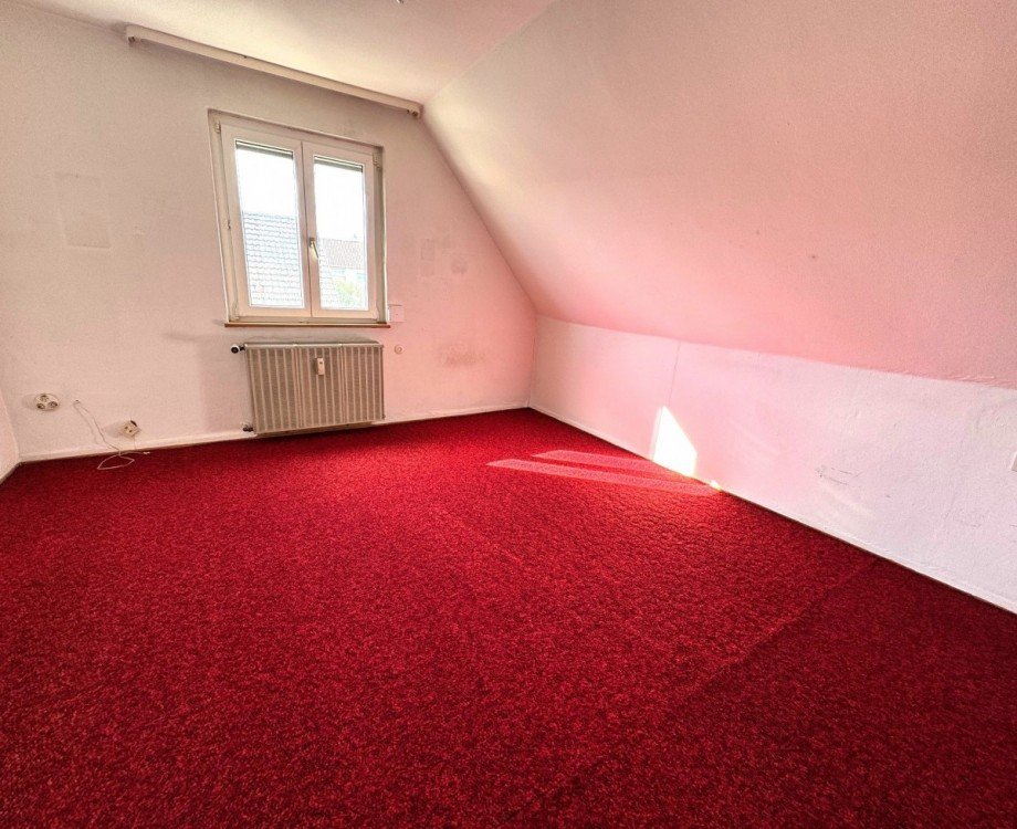 Wohnen DG Mehrfamilienhaus Salach