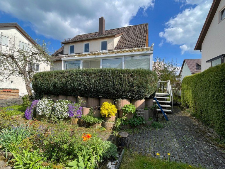 Ansicht Ottenbach Einfamilienhaus Freistehendes Ein-/Zweifamilienhaus in Ortsrandlage mit sch�nem Garten!