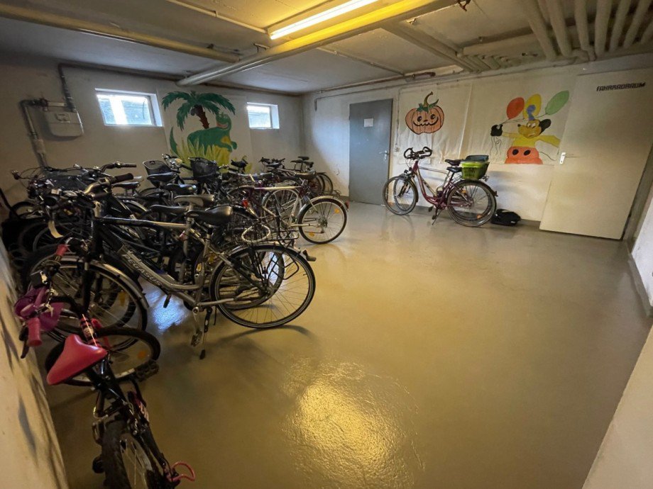 Fahrradkeller Etagenwohnung G�ppingen