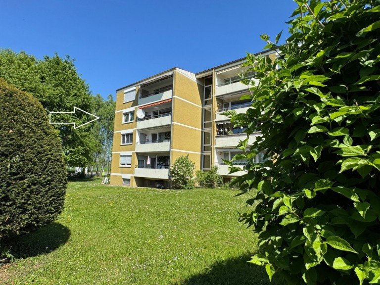 Ansicht Salach Etagenwohnung Gro�z�gige 4-Zimmer-ETW mit sch�ner Aussicht und Einzelgarage!